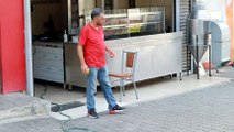 Adana’da ‘mayonez’ kavgası… 2 araçla dükkanı bastı