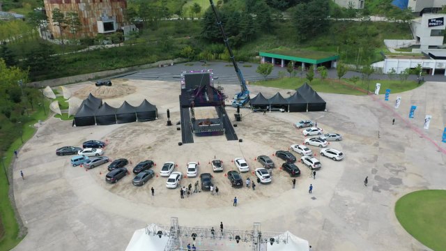 [서울] 차 안에서 관람하는 '서울 서커스 축제' 개막 / YTN