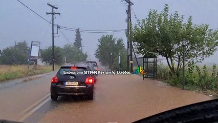Στο επίκεντρο της κακοκαιρίας το Λειανοκλάδι - Διεκόπη η  κυκλοφορία στο δρόμο από Λαμία προς Καρπενήσι