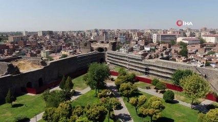 Diyarbakır surları restorasyonunda insan kemikleri bulundu