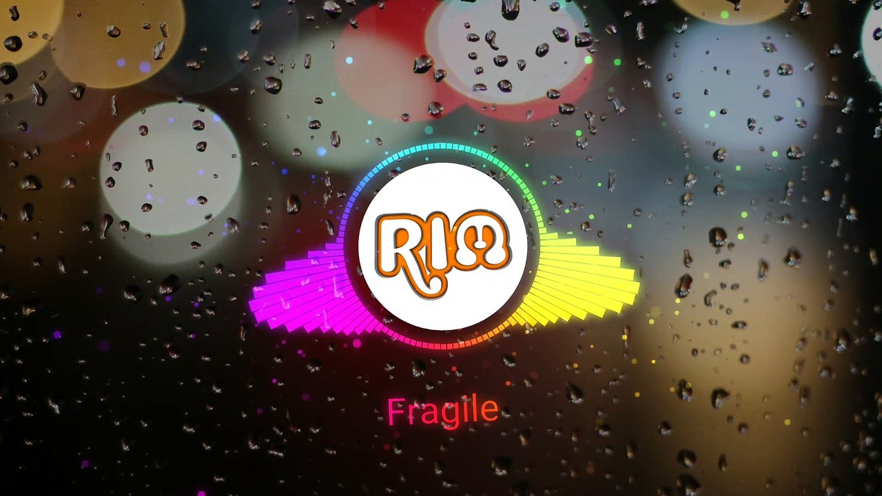 Fragile - Lo-Fi Chill Melancholic Music - Keys of Moon Music