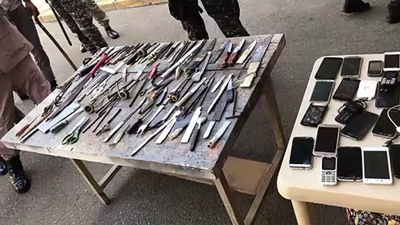 Internos de La Victoria entregan de forma «voluntaria» armas, celulares y sustancias controladas