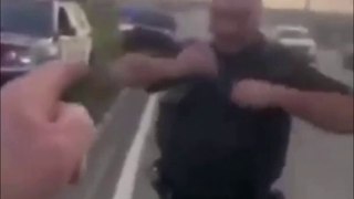 Il hurle après un policier car il ne porte pas de masque