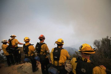 Watch a Texas Firefighter Reunite with His Daughter After 25 Days of Battling Wildfires in California