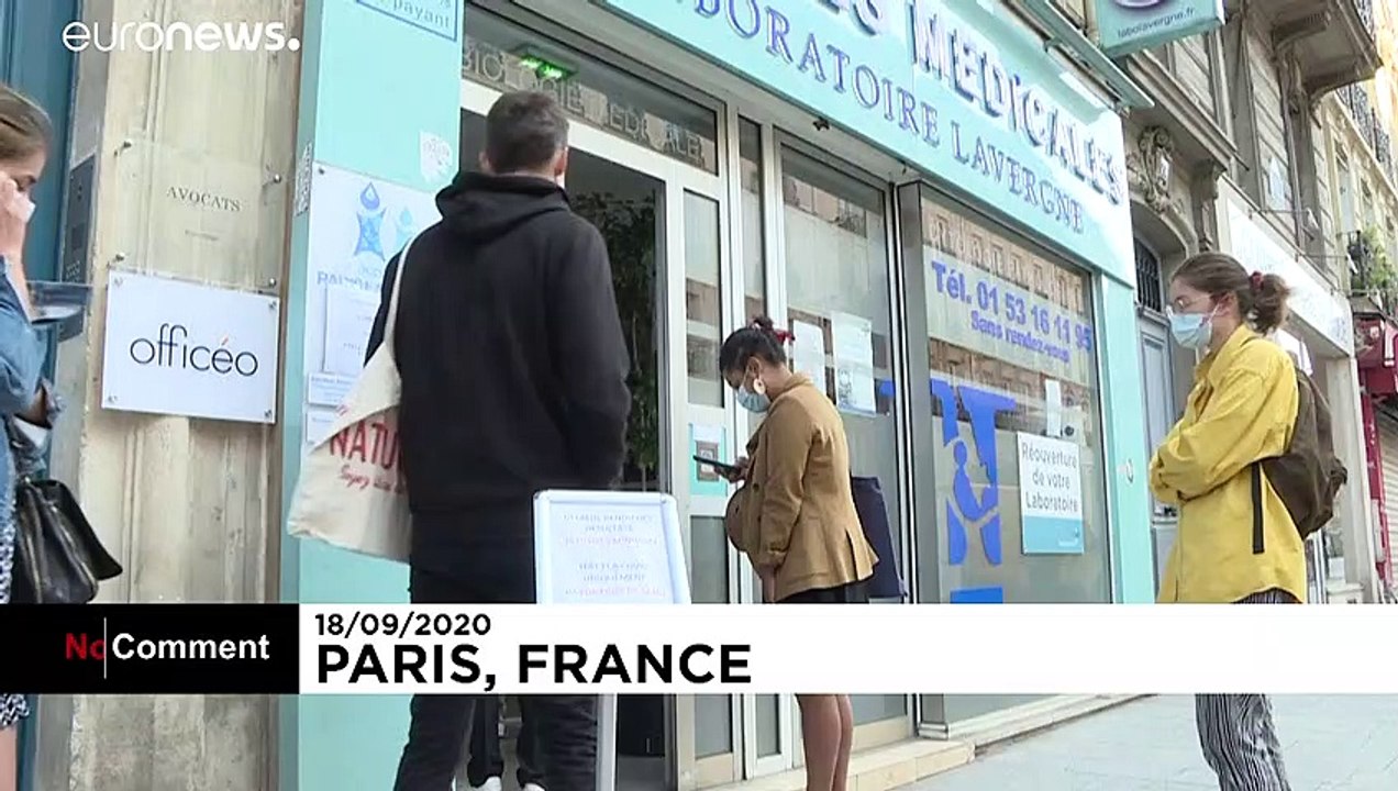 Höchststand an Neuinfektionen: Pariser stehen Schlange vor Labors