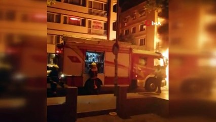 Ankara’da alev topuna dönen kamyonet paniğe sebep oldu... O anlar kamerada