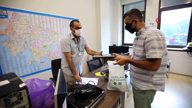 Pandemi nedeniyle uzaktan eğitim gören Kadıköylü ihtiyaç sahibi öğrencilere bilgisayar desteği