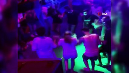 Tur teknesinde  korona halayı