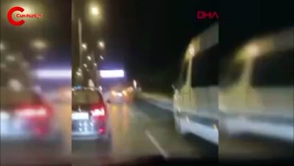 Antalya'da sopalı yumruklu yol kavgası kamerada