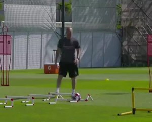 Manchester City - Guardiola annonce le retour d'Agüero d'ici un à deux mois