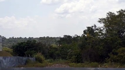 Boeing 737-800 PR-GTL na final antes de pousar em Manaus vindo do Rio de Janeiro (Galeão)