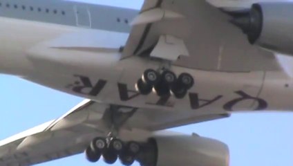 B.777 Emirates e A-350-1000 Qatar_ Big Foot