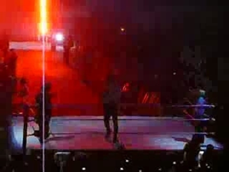 WWE Arena Santiago 2008 "entrada Kane y Rey Misterio"