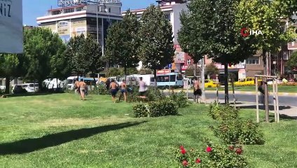 Esenyurt'ta çocukların süs havuzunda tehlikeli oyunu