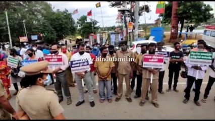 தாம்பரம் போக்குவரத்து காவல்துறை ஆய்வாளர் டேனியல் ராஜ்  தலைமையில்  குரோம்பேட்டை போக்குவரத்து புலனாய்வு துறை  ஆய்வாளர் பானுமதி இணைந்து பொதுமக்களுக்கு ஏற்படுத்திய விழிப்புணர்வு!