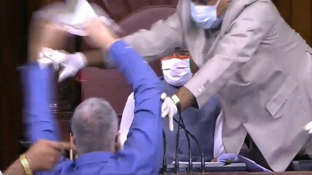 Uproar in RS on Farm Bills: TMC MP reached Chair, breaks mic