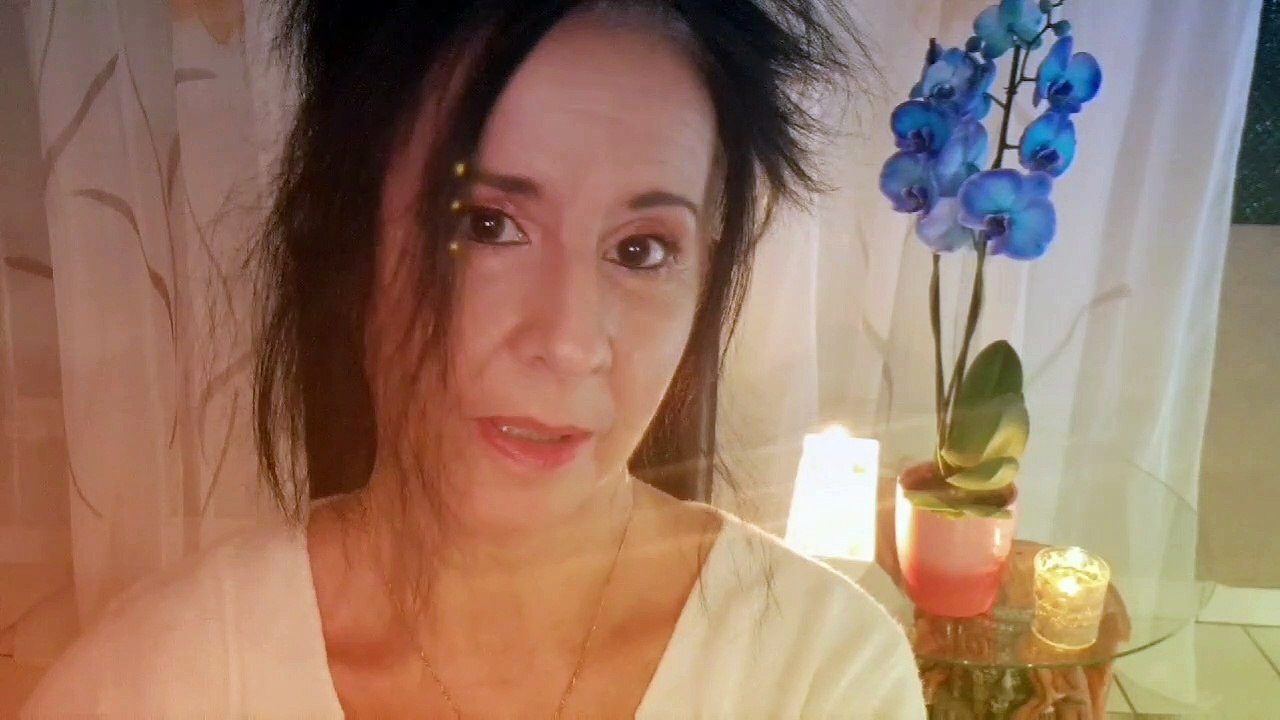 Asmr français  rôleplay salon de coiffure!