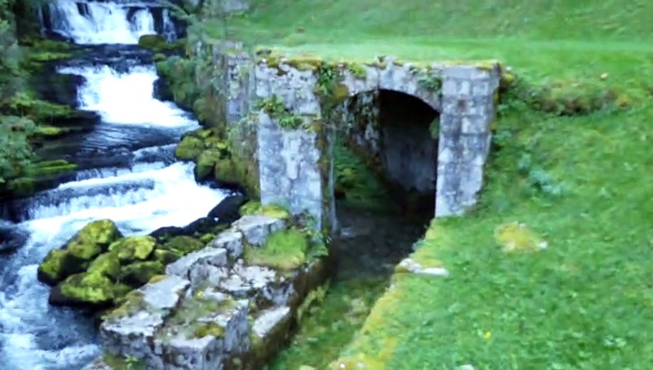 SOURCE DU DOUBS