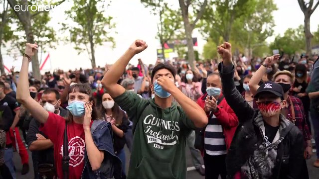 Жители пригородов Мадрида выступают против ограничений на передвижение