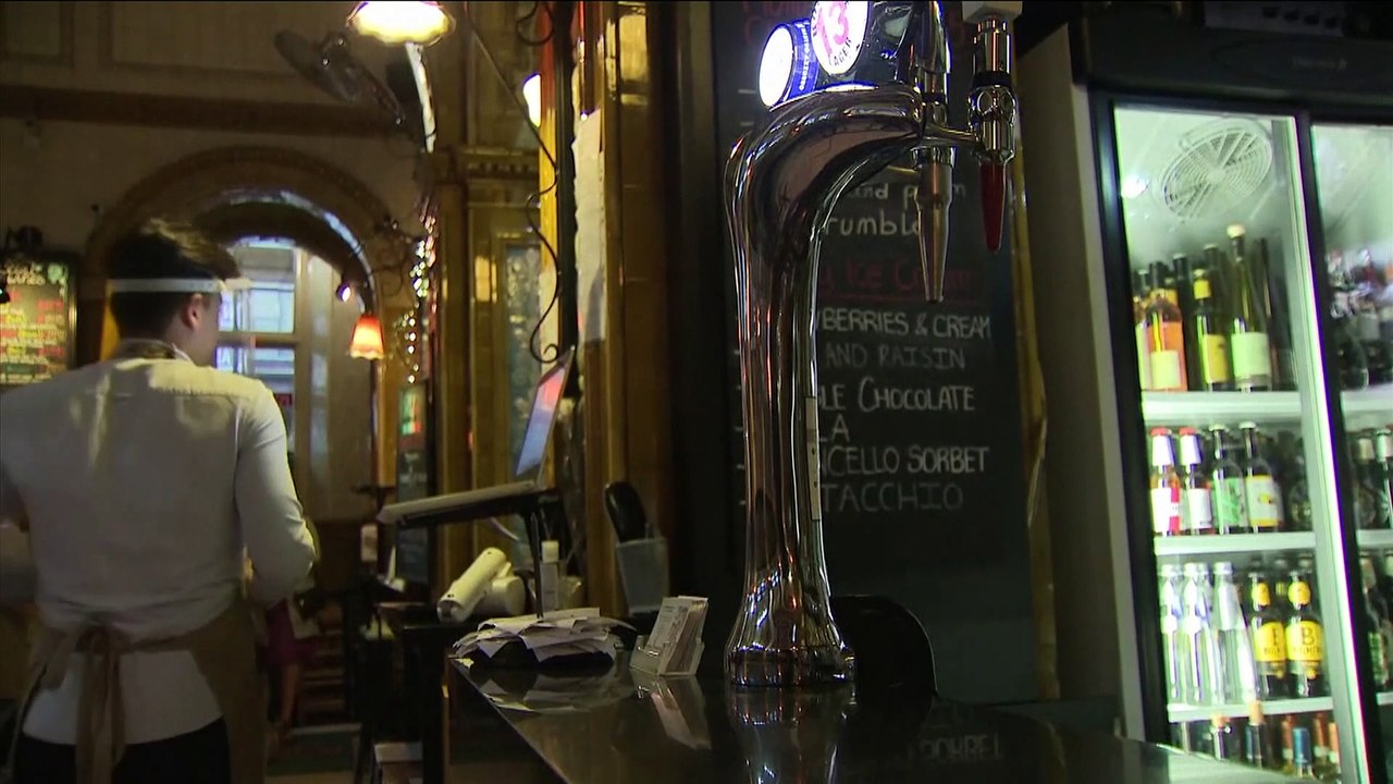 Gegen 2. Lockdown: Saftige Strafen für 'Wiederholungstäter' in England