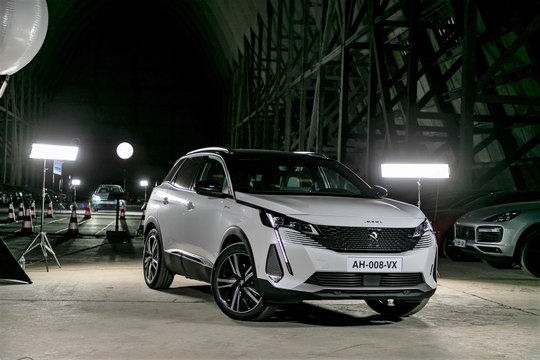 Le Peugeot 3008 restylé en direct du salon de l'auto Caradisiac 2020