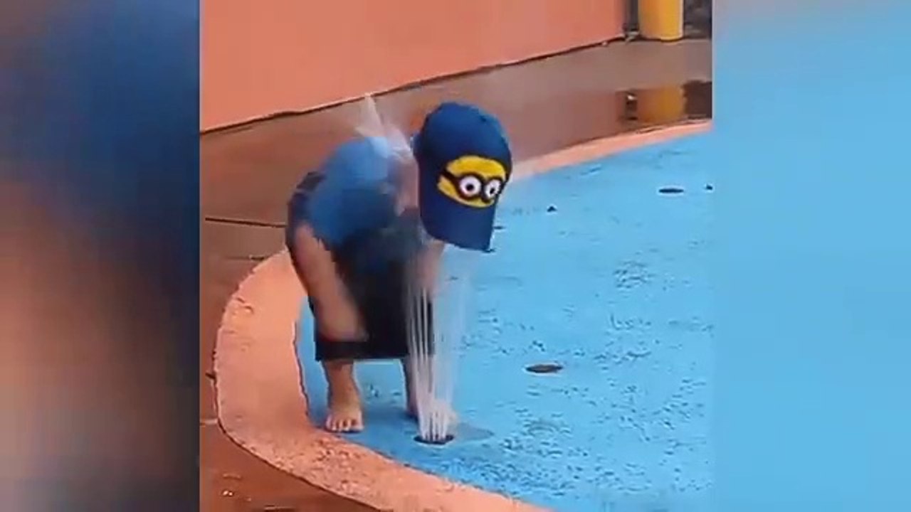 BABIES_WATER_FAILS_THAT_WILL_MAKE_YOU_LAUGH_|_Funny_Babies_Videos_Compilation