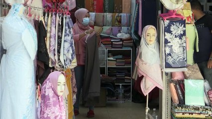 Unveiling: Malaysian activist fights for hijab freedom