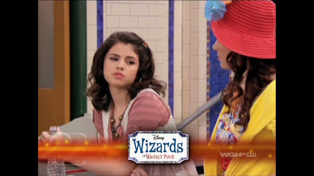 Selena Gomez on The Rachael Ray Show (2010/10/25) 1080p HD