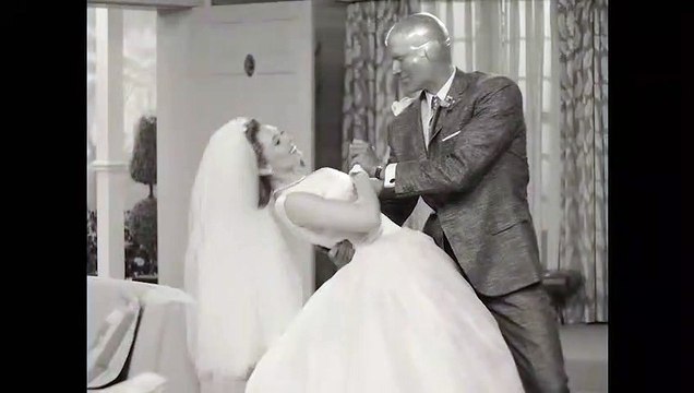 Disney Plus'ın Marvel uyarlaması WandaVision dan ilk fragman