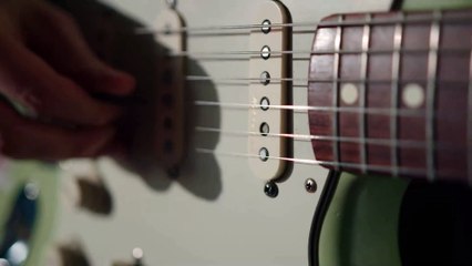 27) Music.  Guitar Bass.  Great Whyte 18. Noir Et Blanc VieDance et électro. Funk
