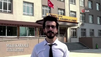 Öğretmenler, öğrencilerini özleyince şarkı besteledi