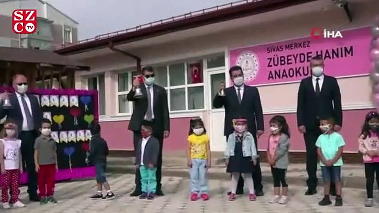 Okulun ilk günü valiye verdiği cevapla herkesi güldürdü