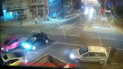 Ön kaput üzerinde emniyete götürdü