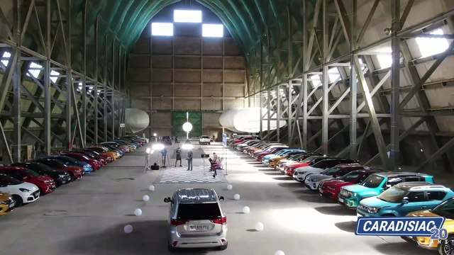 Mitsubishi Outlander - Salon de l'auto Caradisiac 2020