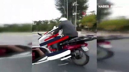 Motosiklet meraklısı köpek kamerada
