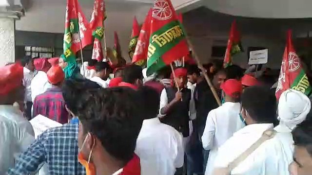 महापौर ने किया वेंडिंग स्थल पर पथ विक्रेताओं हेतु 92 दुकानों के निर्माण का लोकार्पण