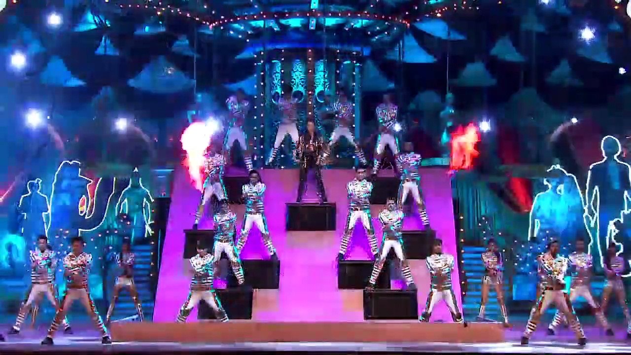 Shraddha_Kapoor_Performance_Star_screen_awards_2016_Hd