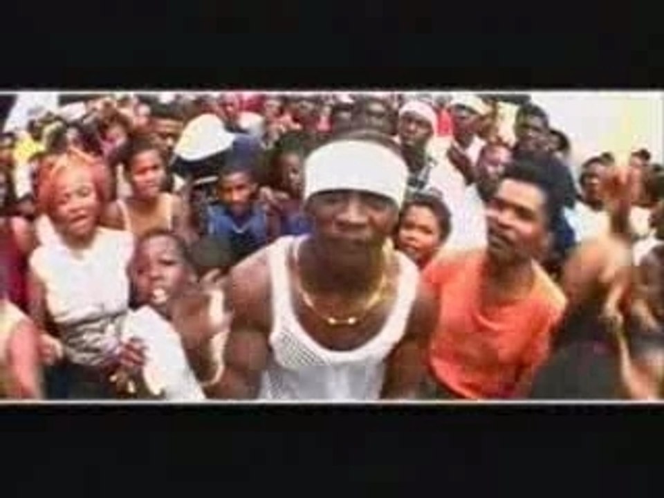 [Dancehall Video] Admiral T - En Gwadada