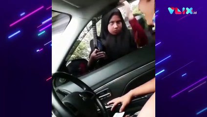 Kelakuan Pengamen Cilik, Maksa Minta Uang dan Marah-marah