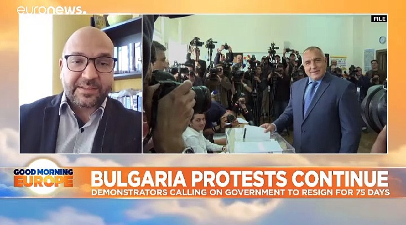 'Bring eggs and tomatoes' say Bulgaria anti-government demo organisers