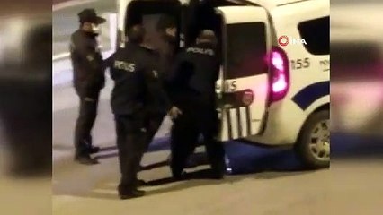 Bursa\'da hareketli anlar! Polisten kaçtı, tabancasını göle attı...