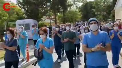 Sağlıkçılar şiddete karşı yürüdüler