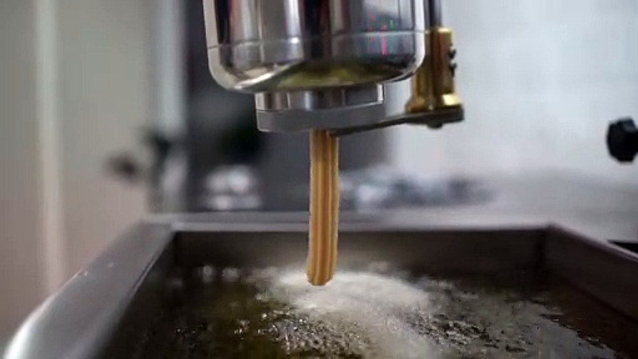 THE KITCHEN PROJECT | TKP27 CHURROS MAKİNASI MANUEL+PRO600 KIZARTMA ÜNİTESİ (CHURROS MACHINE MANUEL)