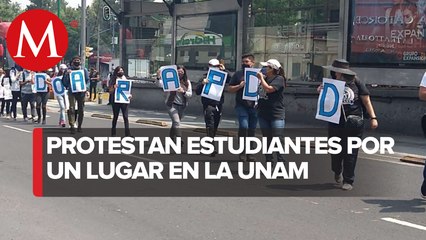 Estudiantes excluidos de licenciatura marchan hacia Rectoría de la UNAM