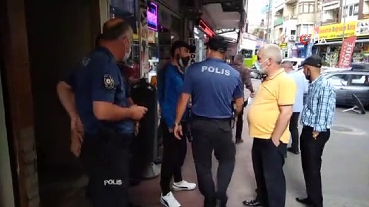 Kocaeli'de kuralları hiçe sayan 27 kişi oyun salonunda suçüstü yakalandı