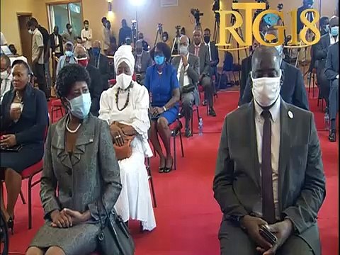 Prezidan Repiblik la Jovenel Moïse enstale 9 nouvo manm konsèy elektoral pwovizwa