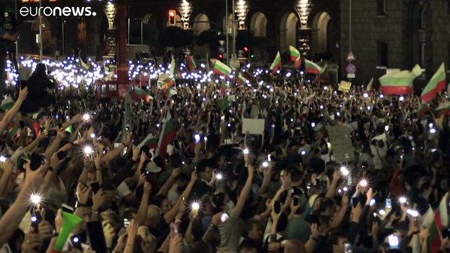 Milhares exigem demissão do Governo da Bulgária