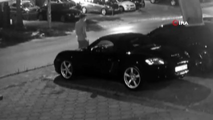 - Lüks otomobillerin farlarının çalınması kamerada- Lüks otomobillerin farlarını hedef alan hırsızlar yakalandı.