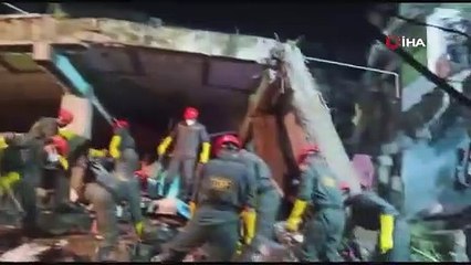 Hindistan'da çöken binanın bilançosu artıyor