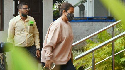 Скачать видео: Jaya Saha reaches NCB office for third day of questioning